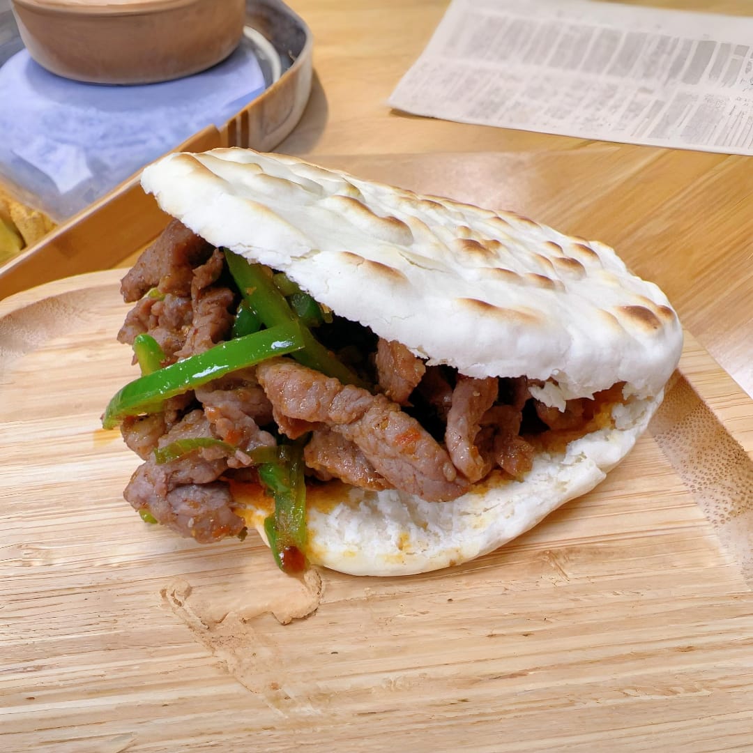 Roujiamo lamb · 李老三 Xi'an Foodie